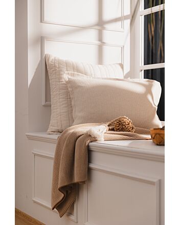 LOIRE STRIPE THROW